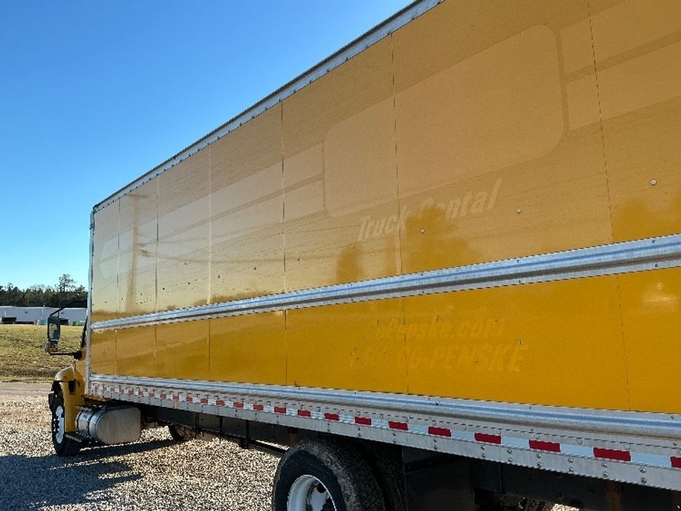 Medium Duty Box Truck-Light and Medium Duty Trucks-International-2021-MV607-Hattiesburg-MS-220,655\n\t\tmiles-$ 39,250 - Image 24