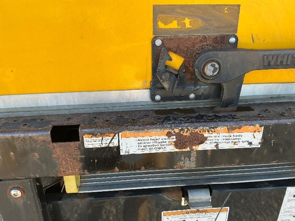 Medium Duty Box Truck-Light and Medium Duty Trucks-International-2021-MV607-Hattiesburg-MS-220,655\n\t\tmiles-$ 39,250 - Image 27