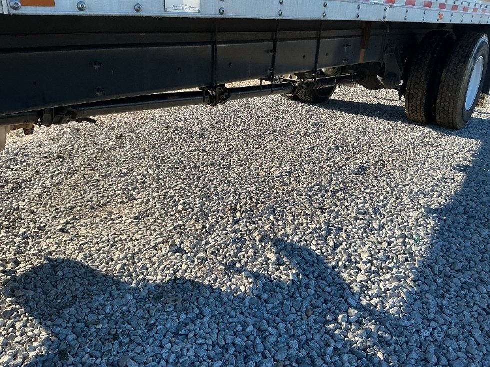 Medium Duty Box Truck-Light and Medium Duty Trucks-International-2021-MV607-Hattiesburg-MS-220,655\n\t\tmiles-$ 39,250 - Image 5