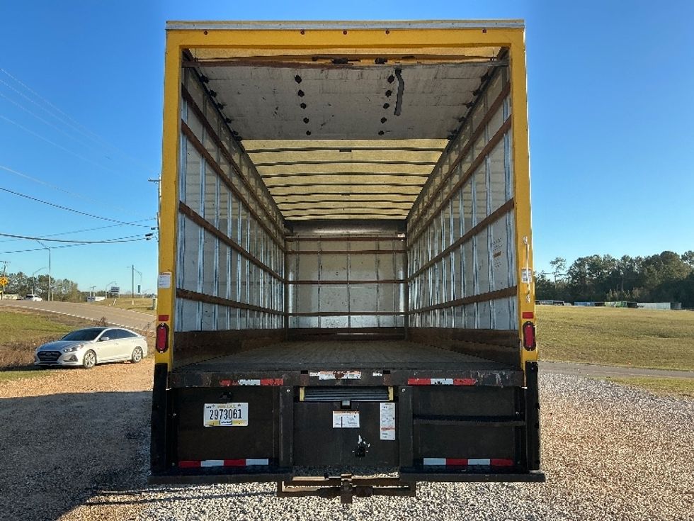 Medium Duty Box Truck-Light and Medium Duty Trucks-International-2021-MV607-Hattiesburg-MS-220,655\n\t\tmiles-$ 39,250 - Image 8