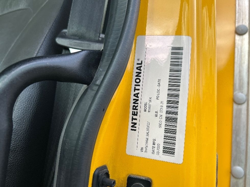 Medium Duty Box Truck-Light and Medium Duty Trucks-International-2021-MV607-Hazleton-PA-181,778\n\t\tmiles-$ 43,000 - Image 24