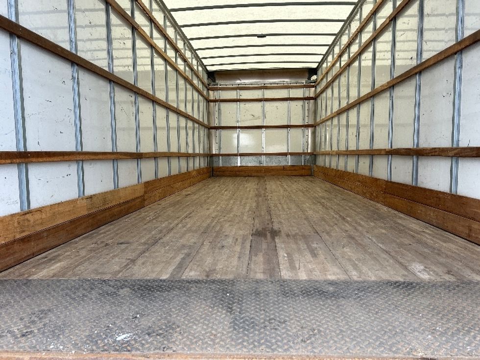 Medium Duty Box Truck-Light and Medium Duty Trucks-International-2021-MV607-Hazleton-PA-181,778\n\t\tmiles-$ 43,000 - Image 9