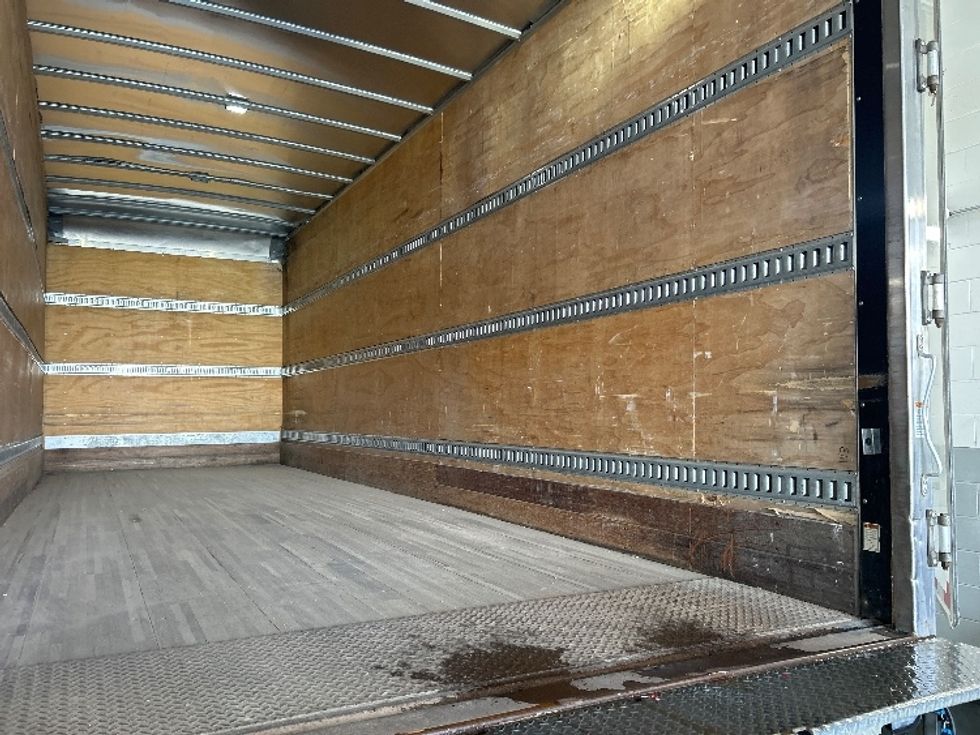 Medium Duty Box Truck-Light and Medium Duty Trucks-International-2021-MV607-Holland-MI-171,399\n\t\tmiles-$ 59,000 - Image 12