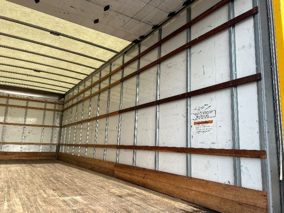 Medium Duty Box Truck-Light and Medium Duty Trucks-International-2021-MV607-Holland-MI-194,887\n\t\tmiles-$ 42,000 - Image 11