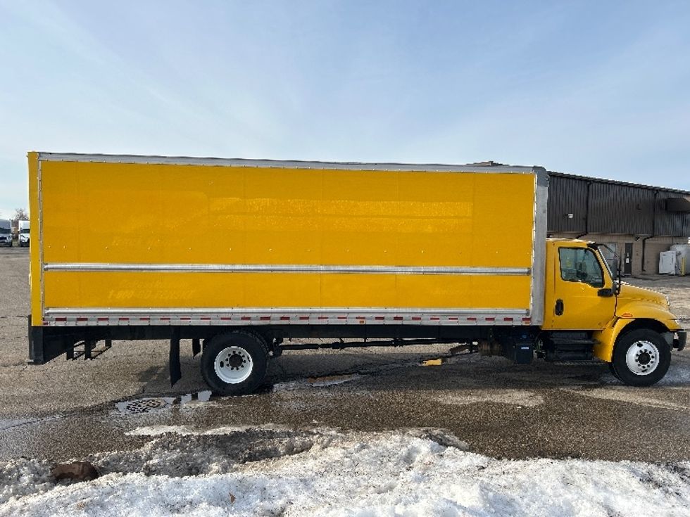 Medium Duty Box Truck-Light and Medium Duty Trucks-International-2021-MV607-Holland-MI-194,887\n\t\tmiles-$ 42,000 - Image 14