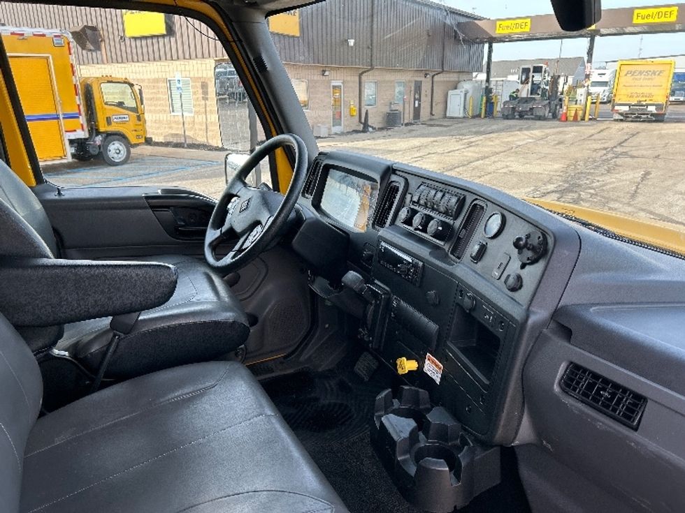 Medium Duty Box Truck-Light and Medium Duty Trucks-International-2021-MV607-Holland-MI-194,887\n\t\tmiles-$ 42,000 - Image 20