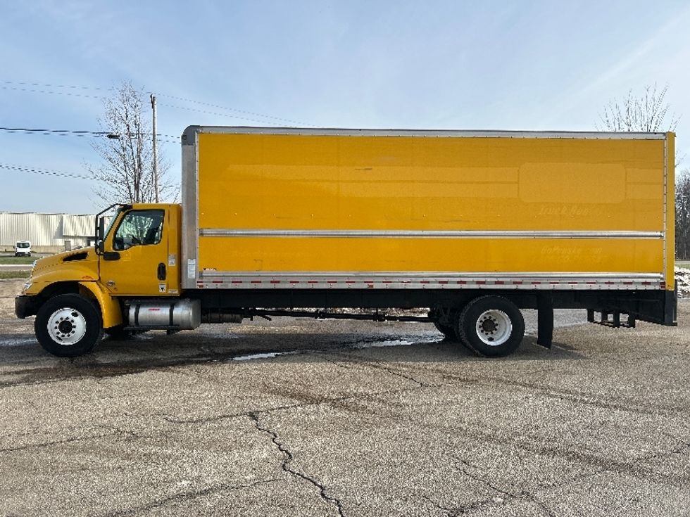 Medium Duty Box Truck-Light and Medium Duty Trucks-International-2021-MV607-Holland-MI-194,887\n\t\tmiles-$ 42,000 - Image 4