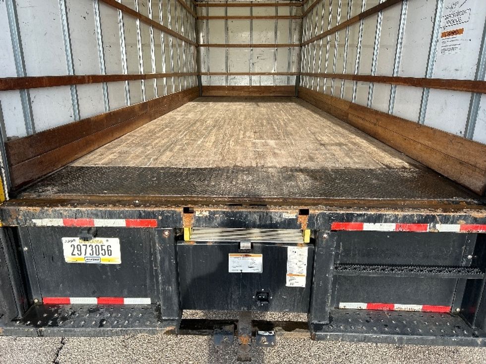 Medium Duty Box Truck-Light and Medium Duty Trucks-International-2021-MV607-Holland-MI-194,887\n\t\tmiles-$ 42,000 - Image 9