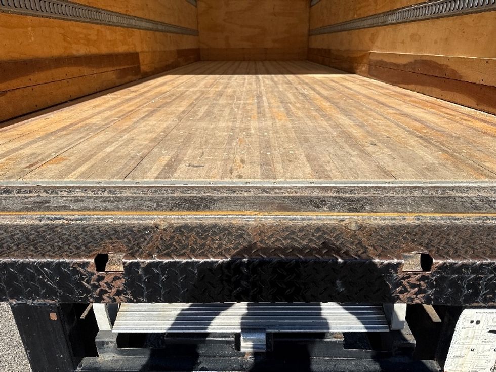 Medium Duty Box Truck-Light and Medium Duty Trucks-International-2021-MV607-Homewood-AL-155,423\n\t\tmiles-$ 68,750 - Image 10