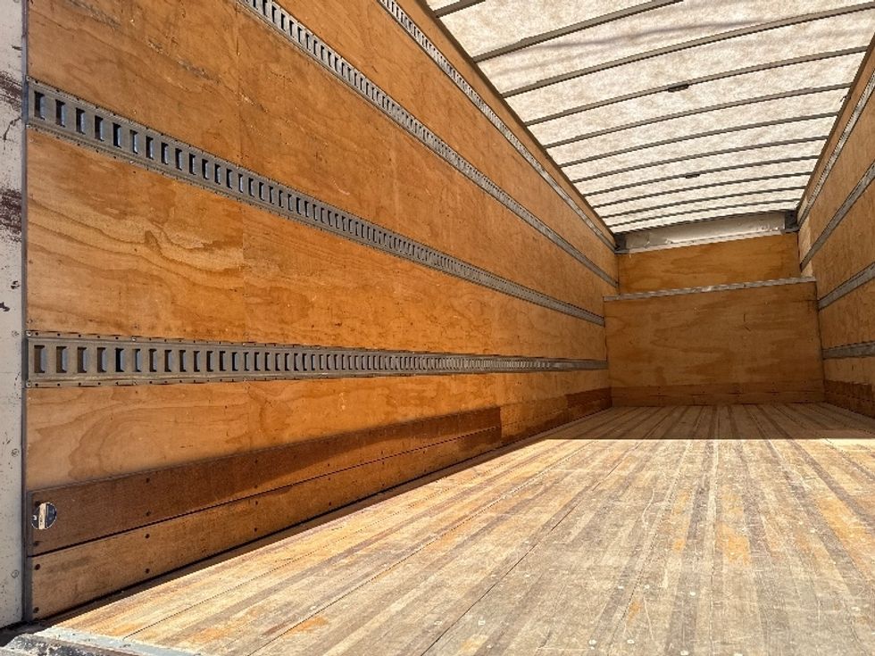 Medium Duty Box Truck-Light and Medium Duty Trucks-International-2021-MV607-Homewood-AL-155,423\n\t\tmiles-$ 68,750 - Image 11