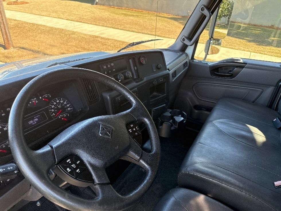 Medium Duty Box Truck-Light and Medium Duty Trucks-International-2021-MV607-Homewood-AL-155,423\n\t\tmiles-$ 68,750 - Image 17