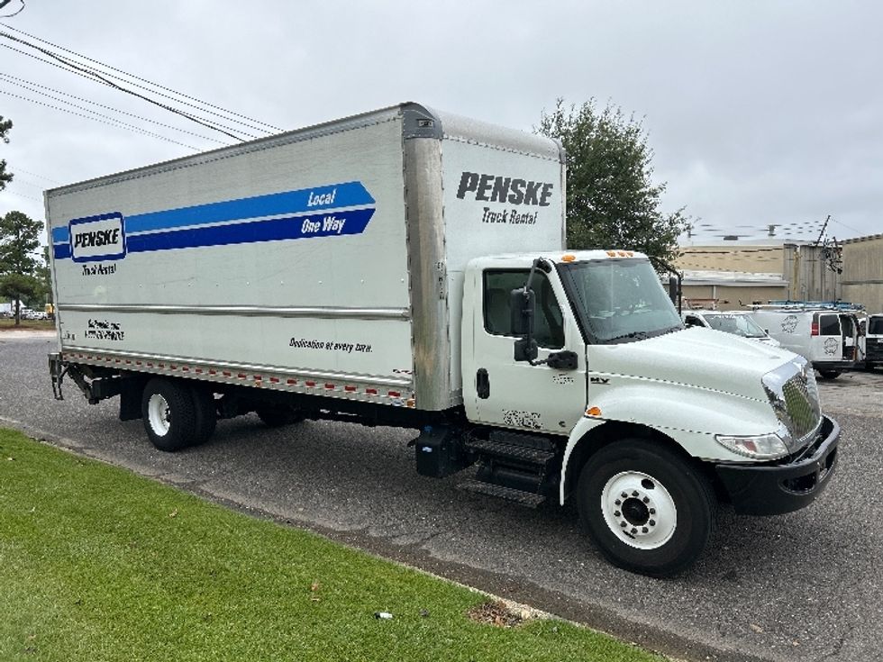 Medium Duty Box Truck-Light and Medium Duty Trucks-International-2021-MV607-Homewood-AL-233,244\n\t\tmiles-$ 47,500 - Image 1