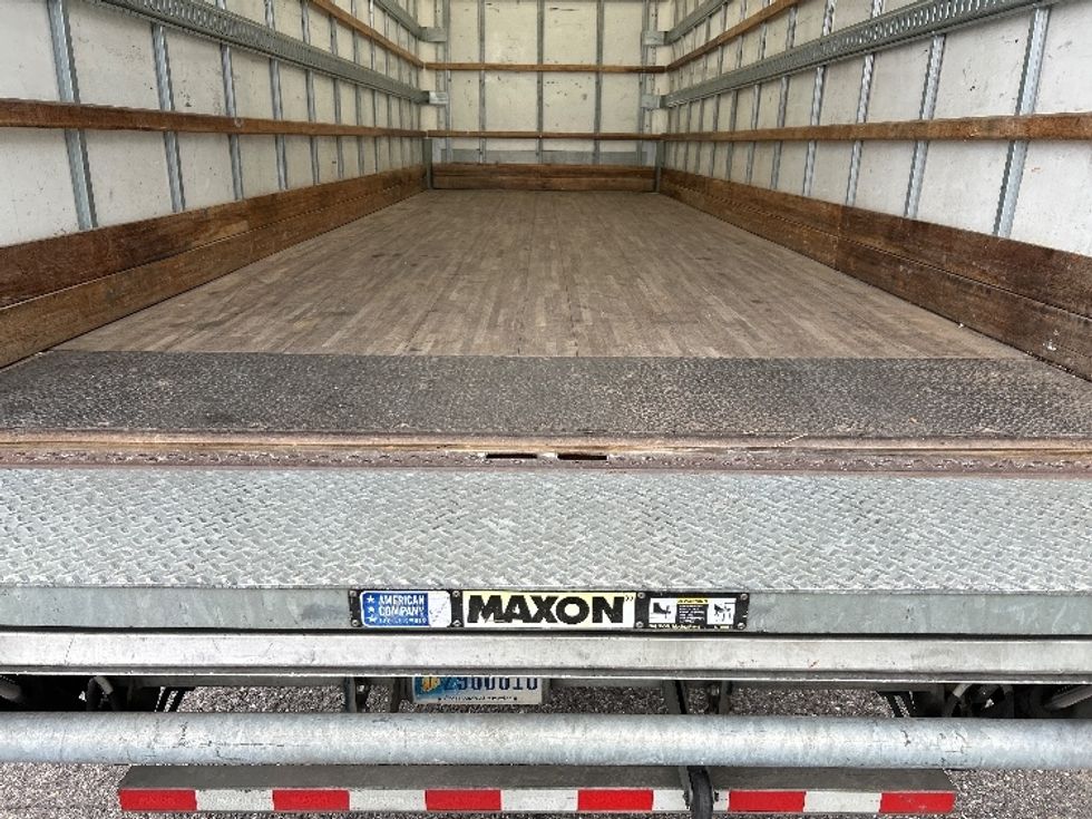 Medium Duty Box Truck-Light and Medium Duty Trucks-International-2021-MV607-Homewood-AL-233,244\n\t\tmiles-$ 47,500 - Image 10