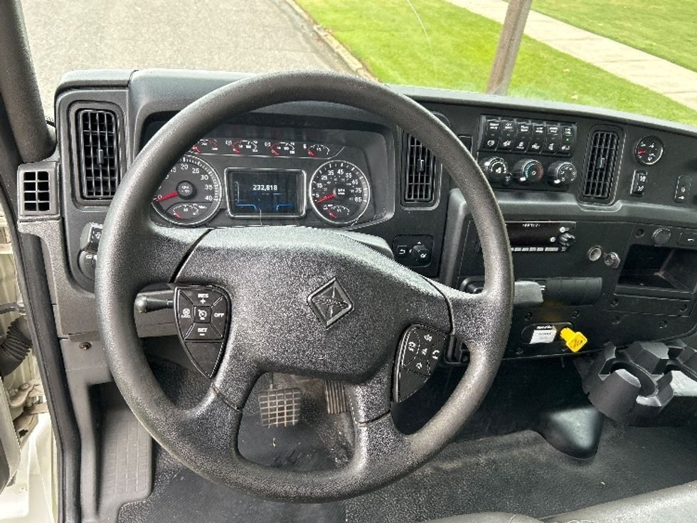 Medium Duty Box Truck-Light and Medium Duty Trucks-International-2021-MV607-Homewood-AL-233,244\n\t\tmiles-$ 47,500 - Image 18
