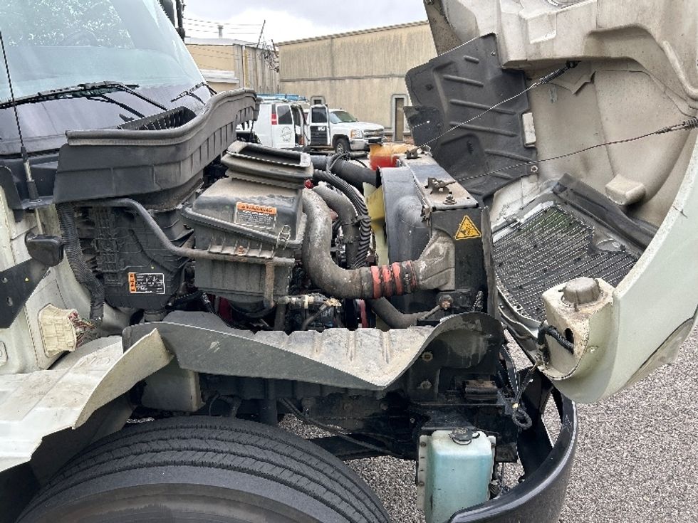 Medium Duty Box Truck-Light and Medium Duty Trucks-International-2021-MV607-Homewood-AL-233,244\n\t\tmiles-$ 47,500 - Image 23