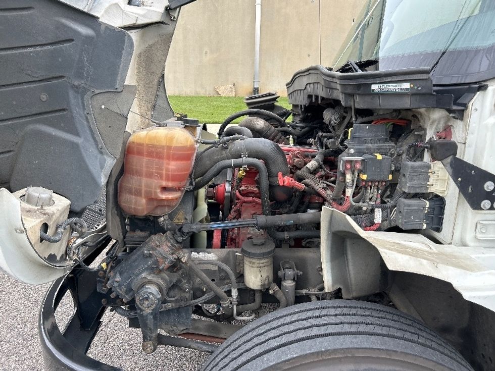 Medium Duty Box Truck-Light and Medium Duty Trucks-International-2021-MV607-Homewood-AL-233,244\n\t\tmiles-$ 47,500 - Image 24