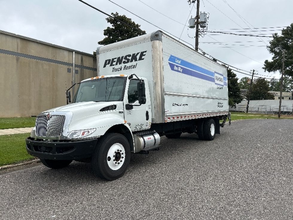 Medium Duty Box Truck-Light and Medium Duty Trucks-International-2021-MV607-Homewood-AL-233,244\n\t\tmiles-$ 47,500 - Image 3