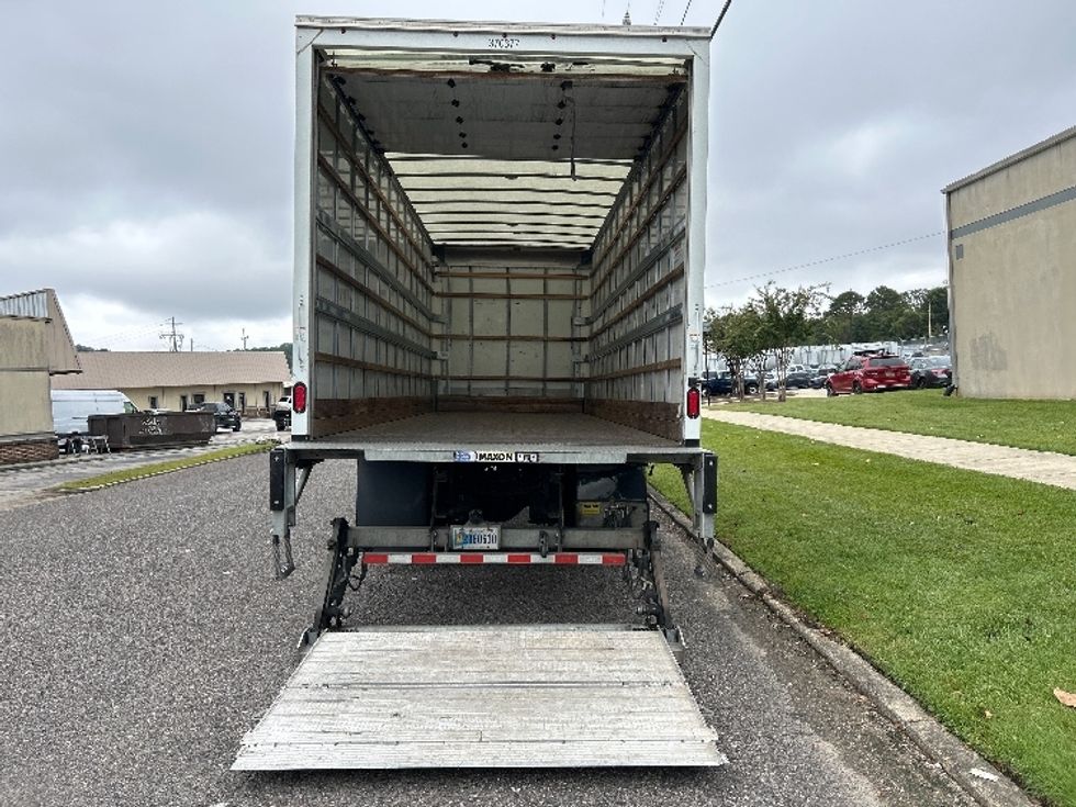 Medium Duty Box Truck-Light and Medium Duty Trucks-International-2021-MV607-Homewood-AL-233,244\n\t\tmiles-$ 47,500 - Image 9