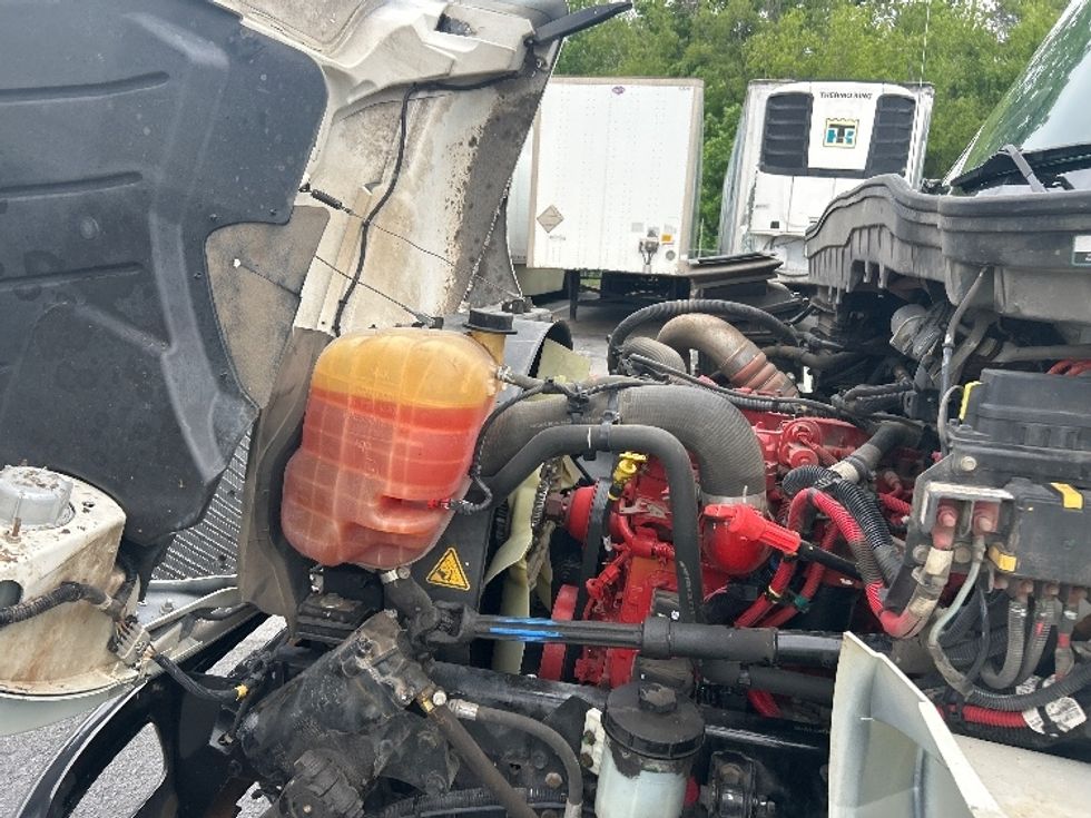 Medium Duty Box Truck-Light and Medium Duty Trucks-International-2021-MV607-Hot Springs-AR-135,692\n\t\tmiles-$ 61,750 - Image 24