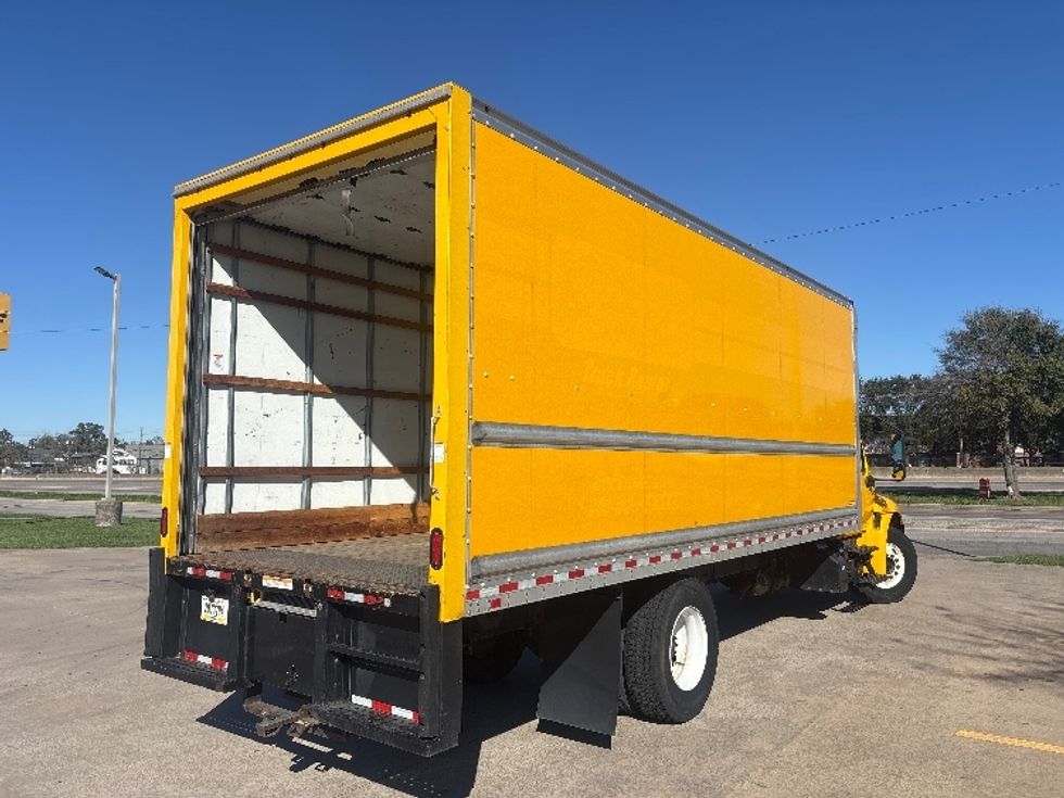 Medium Duty Box Truck-Light and Medium Duty Trucks-International-2021-MV607-Houston-TX-145,114\n\t\tmiles-$ 43,750 - Image 12