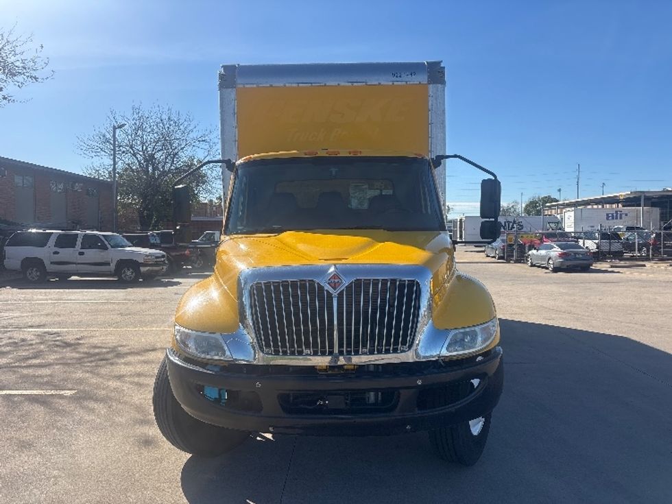 Medium Duty Box Truck-Light and Medium Duty Trucks-International-2021-MV607-Houston-TX-145,114\n\t\tmiles-$ 43,750 - Image 2