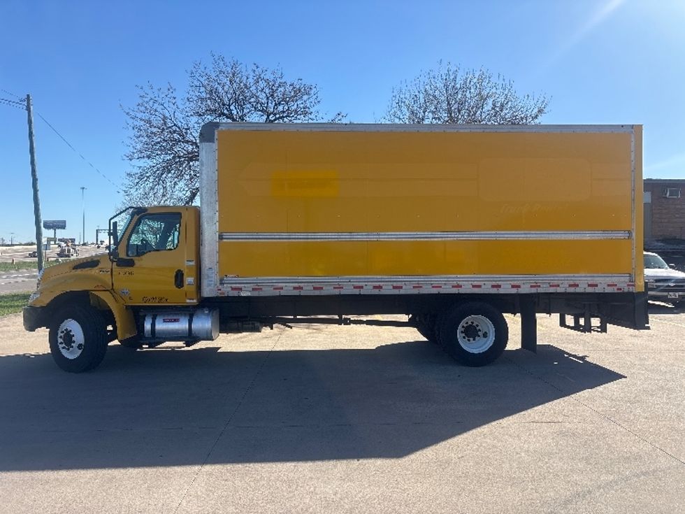 Medium Duty Box Truck-Light and Medium Duty Trucks-International-2021-MV607-Houston-TX-145,114\n\t\tmiles-$ 43,750 - Image 4