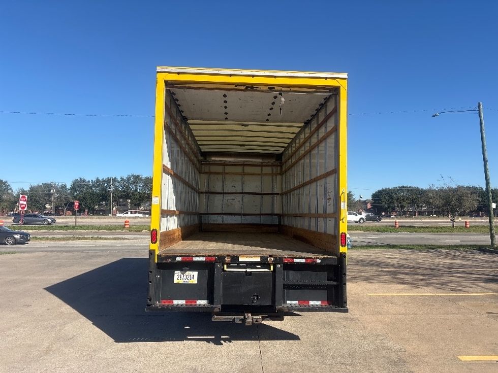 Medium Duty Box Truck-Light and Medium Duty Trucks-International-2021-MV607-Houston-TX-145,114\n\t\tmiles-$ 43,750 - Image 8