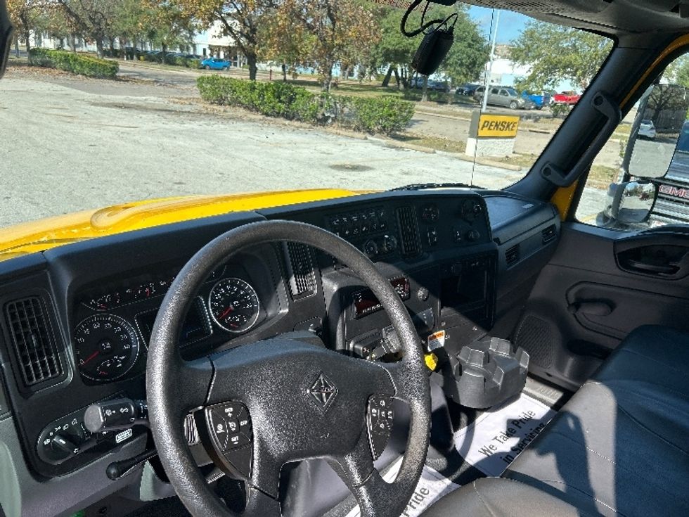 Medium Duty Box Truck-Light and Medium Duty Trucks-International-2021-MV607-Houston-TX-153,937\n\t\tmiles-$ 43,000 - Image 17