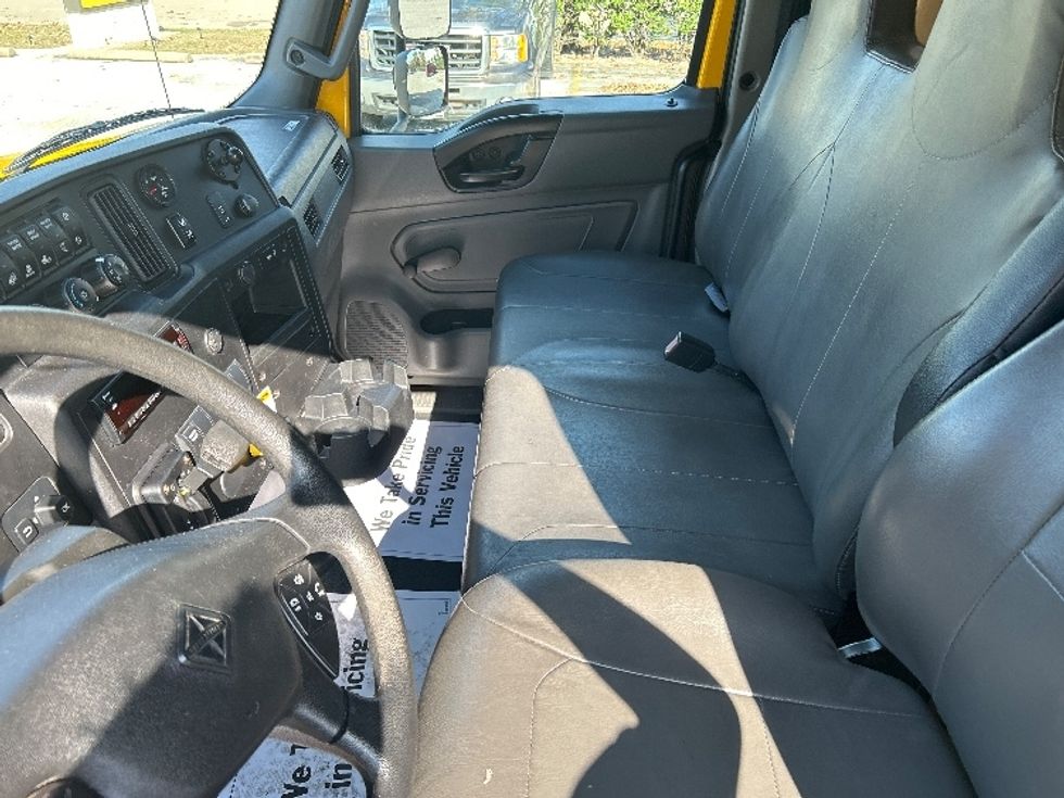 Medium Duty Box Truck-Light and Medium Duty Trucks-International-2021-MV607-Houston-TX-153,937\n\t\tmiles-$ 43,000 - Image 19