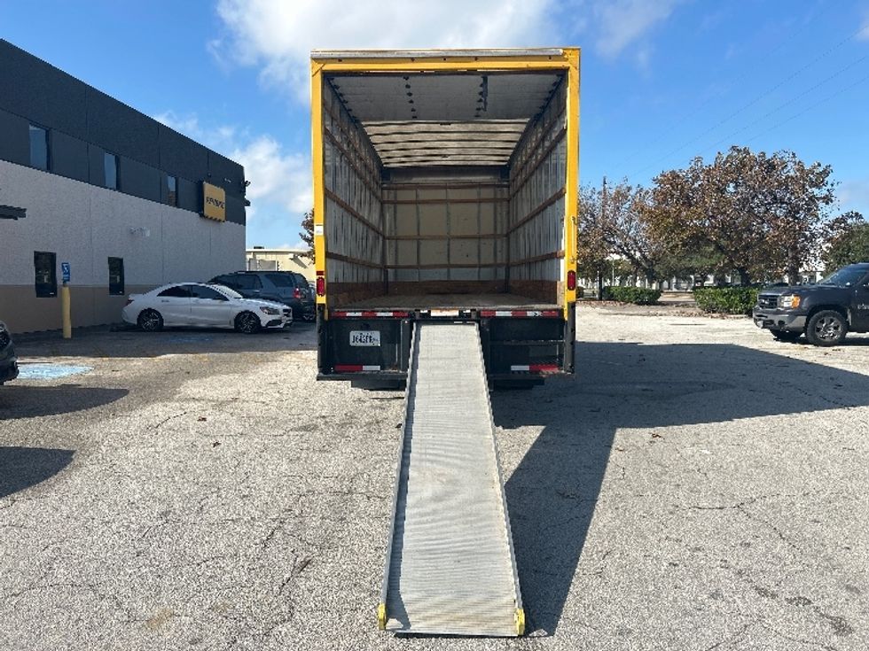 Medium Duty Box Truck-Light and Medium Duty Trucks-International-2021-MV607-Houston-TX-153,937\n\t\tmiles-$ 43,000 - Image 9