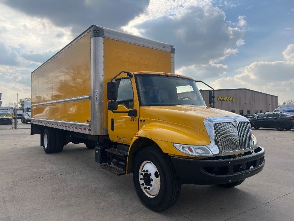 Medium Duty Box Truck-Light and Medium Duty Trucks-International-2021-MV607-Houston-TX-166,017\n\t\tmiles-$ 47,250 - Image 1