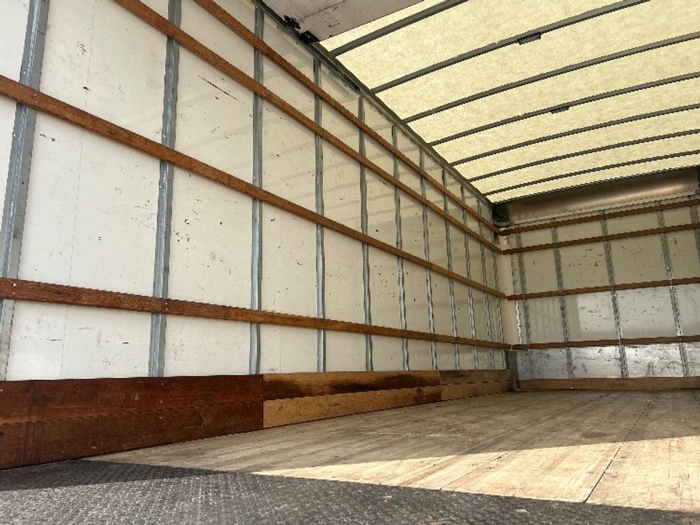 Medium Duty Box Truck-Light and Medium Duty Trucks-International-2021-MV607-Houston-TX-168,301\n\t\tmiles-$ 40,500 - Image 11