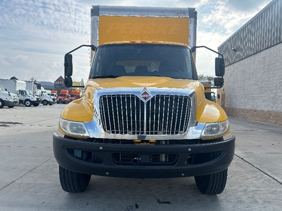 Medium Duty Box Truck-Light and Medium Duty Trucks-International-2021-MV607-Houston-TX-168,301\n\t\tmiles-$ 40,500 - Image 2