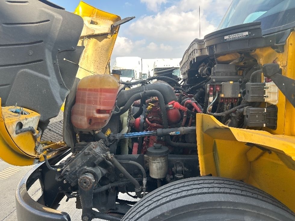 Medium Duty Box Truck-Light and Medium Duty Trucks-International-2021-MV607-Houston-TX-168,301\n\t\tmiles-$ 40,500 - Image 24