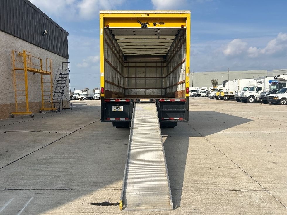 Medium Duty Box Truck-Light and Medium Duty Trucks-International-2021-MV607-Houston-TX-168,301\n\t\tmiles-$ 40,500 - Image 9