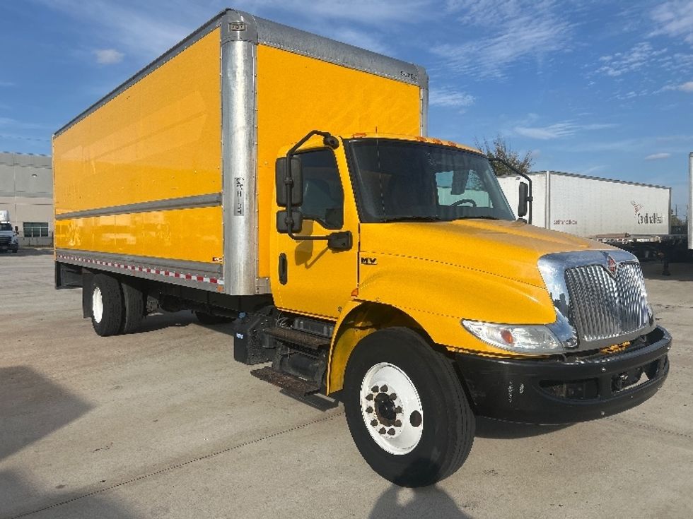 Medium Duty Box Truck-Light and Medium Duty Trucks-International-2021-MV607-Houston-TX-178,883\n\t\tmiles-$ 45,250 - Image 1