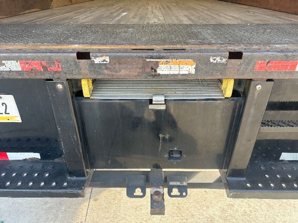 Medium Duty Box Truck-Light and Medium Duty Trucks-International-2021-MV607-Houston-TX-178,883\n\t\tmiles-$ 45,250 - Image 10