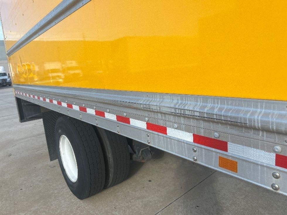 Medium Duty Box Truck-Light and Medium Duty Trucks-International-2021-MV607-Houston-TX-178,883\n\t\tmiles-$ 45,250 - Image 26