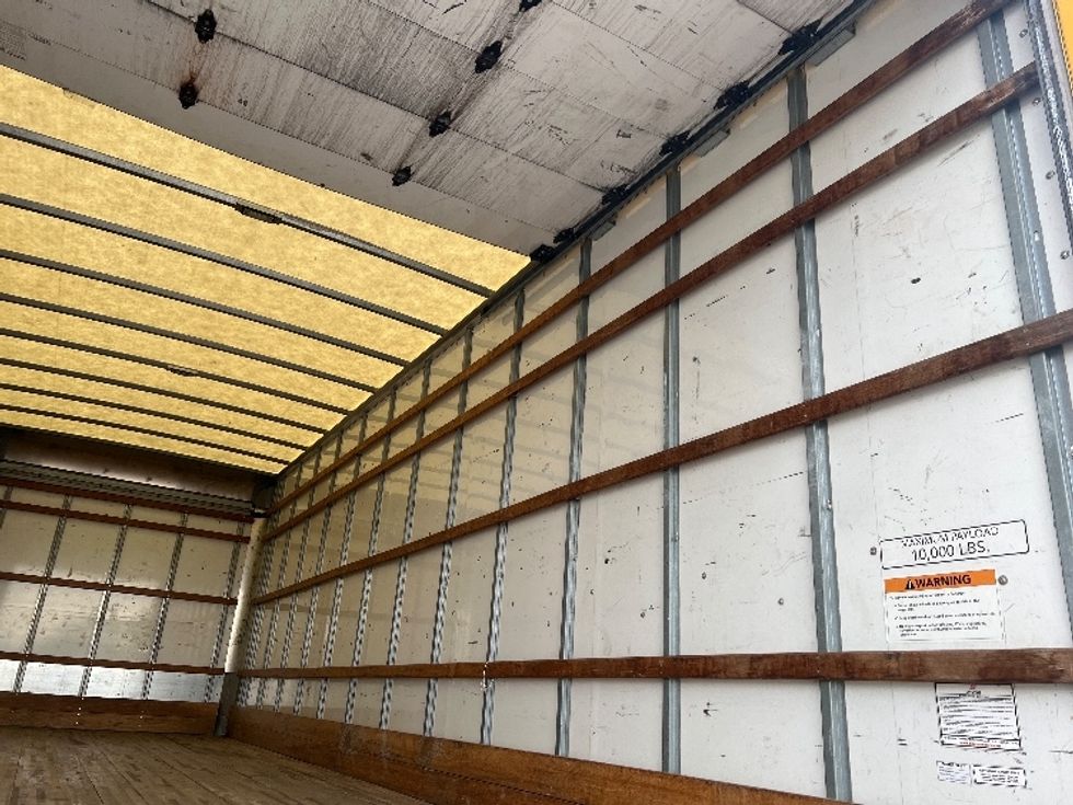Medium Duty Box Truck-Light and Medium Duty Trucks-International-2021-MV607-Houston-TX-187,856\n\t\tmiles-$ 44,000 - Image 11