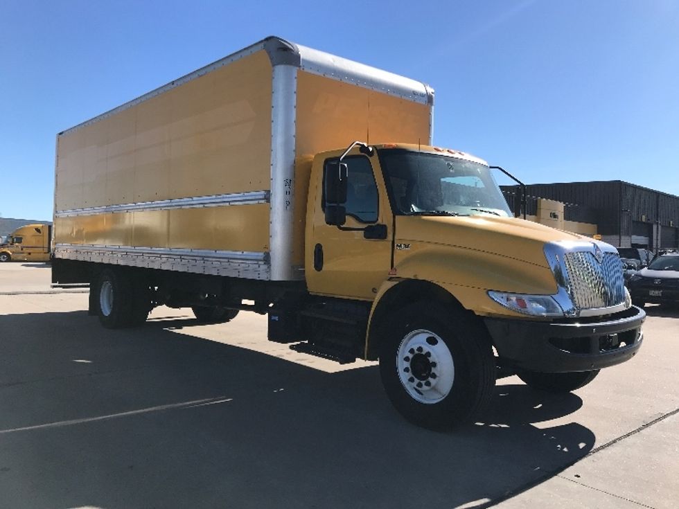 Medium Duty Box Truck-Light and Medium Duty Trucks-International-2021-MV607-Houston-TX-195,320\n\t\tmiles-$ 43,000 - Image 1