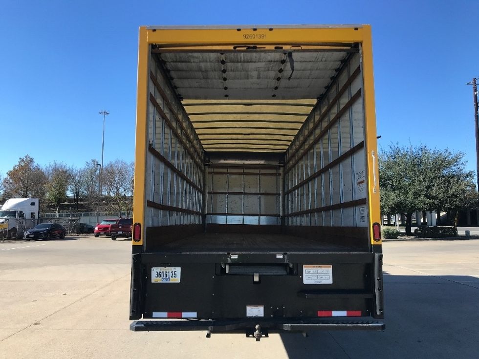 Medium Duty Box Truck-Light and Medium Duty Trucks-International-2021-MV607-Houston-TX-195,320\n\t\tmiles-$ 43,000 - Image 8