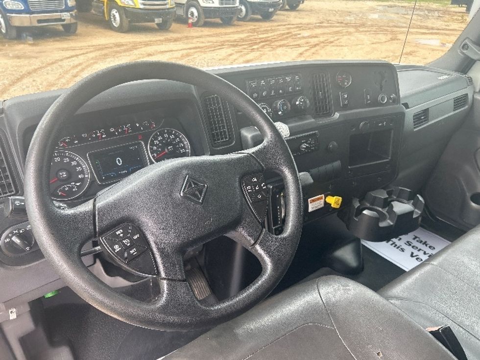 Medium Duty Box Truck-Light and Medium Duty Trucks-International-2021-MV607-Houston-TX-201,137\n\t\tmiles-$ 50,500 - Image 17
