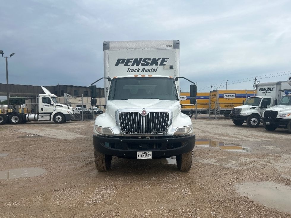 Medium Duty Box Truck-Light and Medium Duty Trucks-International-2021-MV607-Houston-TX-201,137\n\t\tmiles-$ 50,500 - Image 2