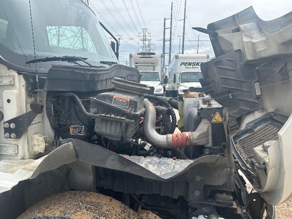 Medium Duty Box Truck-Light and Medium Duty Trucks-International-2021-MV607-Houston-TX-201,137\n\t\tmiles-$ 50,500 - Image 23