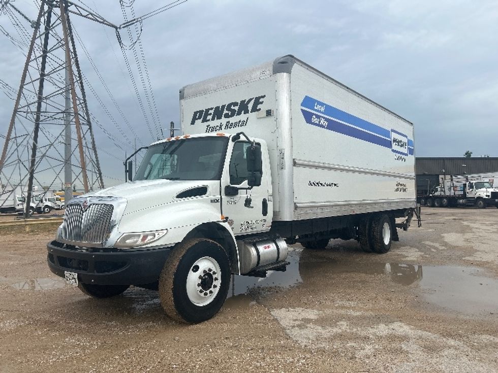 Medium Duty Box Truck-Light and Medium Duty Trucks-International-2021-MV607-Houston-TX-201,137\n\t\tmiles-$ 50,500 - Image 3