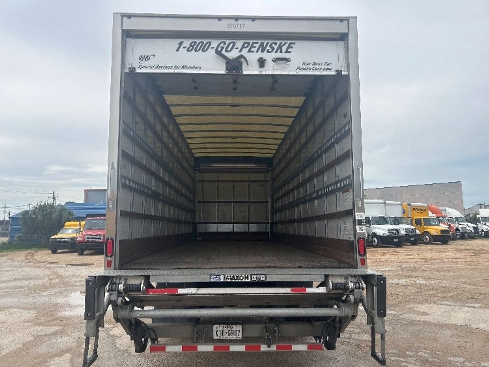 Medium Duty Box Truck-Light and Medium Duty Trucks-International-2021-MV607-Houston-TX-201,137\n\t\tmiles-$ 50,500 - Image 8