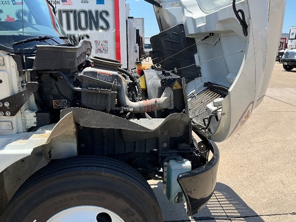 Medium Duty Box Truck-Light and Medium Duty Trucks-International-2021-MV607-Houston-TX-206,186\n\t\tmiles-$ 49,000 - Image 23