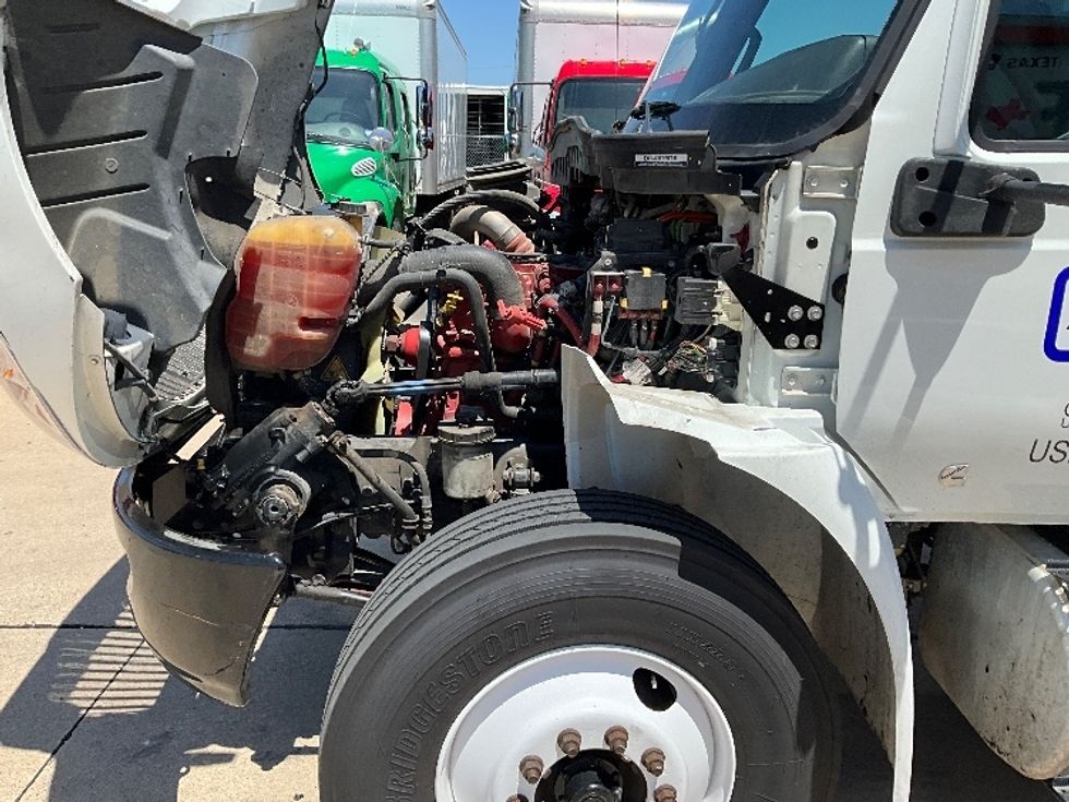Medium Duty Box Truck-Light and Medium Duty Trucks-International-2021-MV607-Houston-TX-206,186\n\t\tmiles-$ 49,000 - Image 24