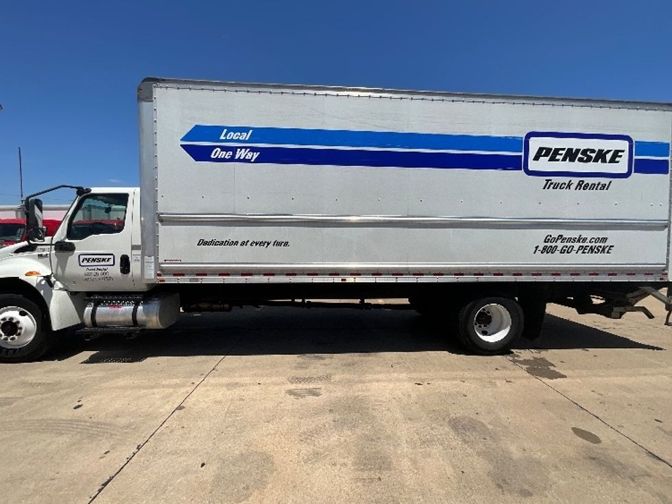 Medium Duty Box Truck-Light and Medium Duty Trucks-International-2021-MV607-Houston-TX-206,186\n\t\tmiles-$ 49,000 - Image 4