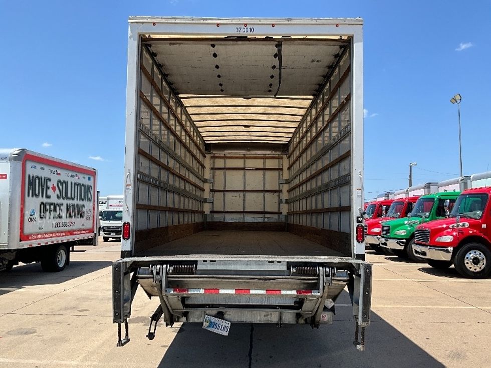 Medium Duty Box Truck-Light and Medium Duty Trucks-International-2021-MV607-Houston-TX-206,186\n\t\tmiles-$ 49,000 - Image 8